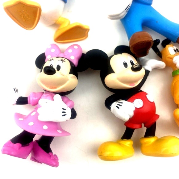 Disney Vinyl Figures Mickey&Minnie Mouse Red Car Donald Duck Pluto Goofy Toys - Picture 6 of 8